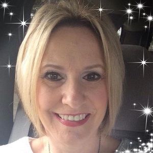 Meet your Posher, Laurie